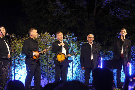 KONCERT POD ZVEZDAMI  KLAPI GALEB IN SOLINAR 23 FOTO LJUBO VUKELIČ